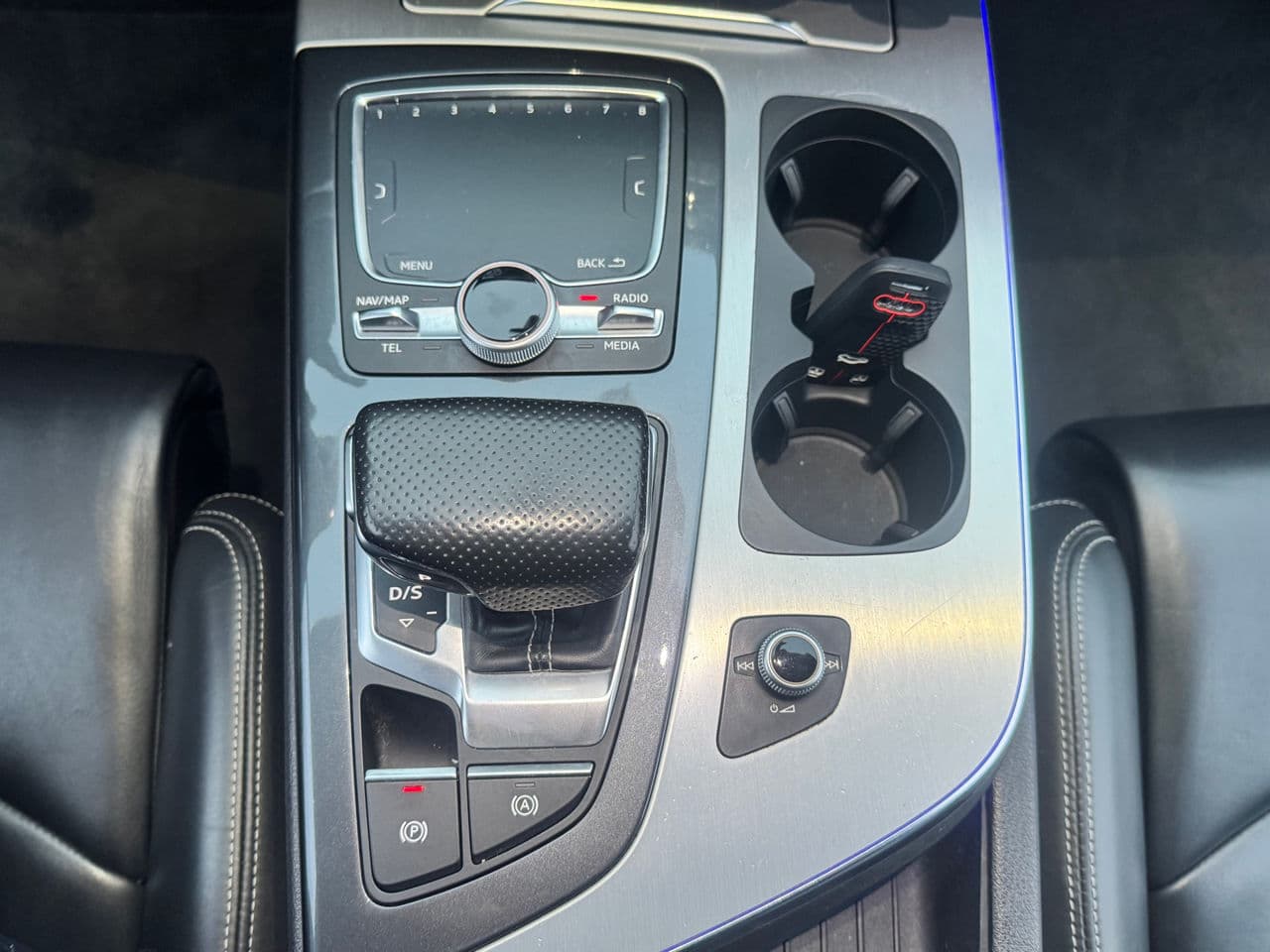 Audi Q7 E-Tron 2016 — Миниатюра 12