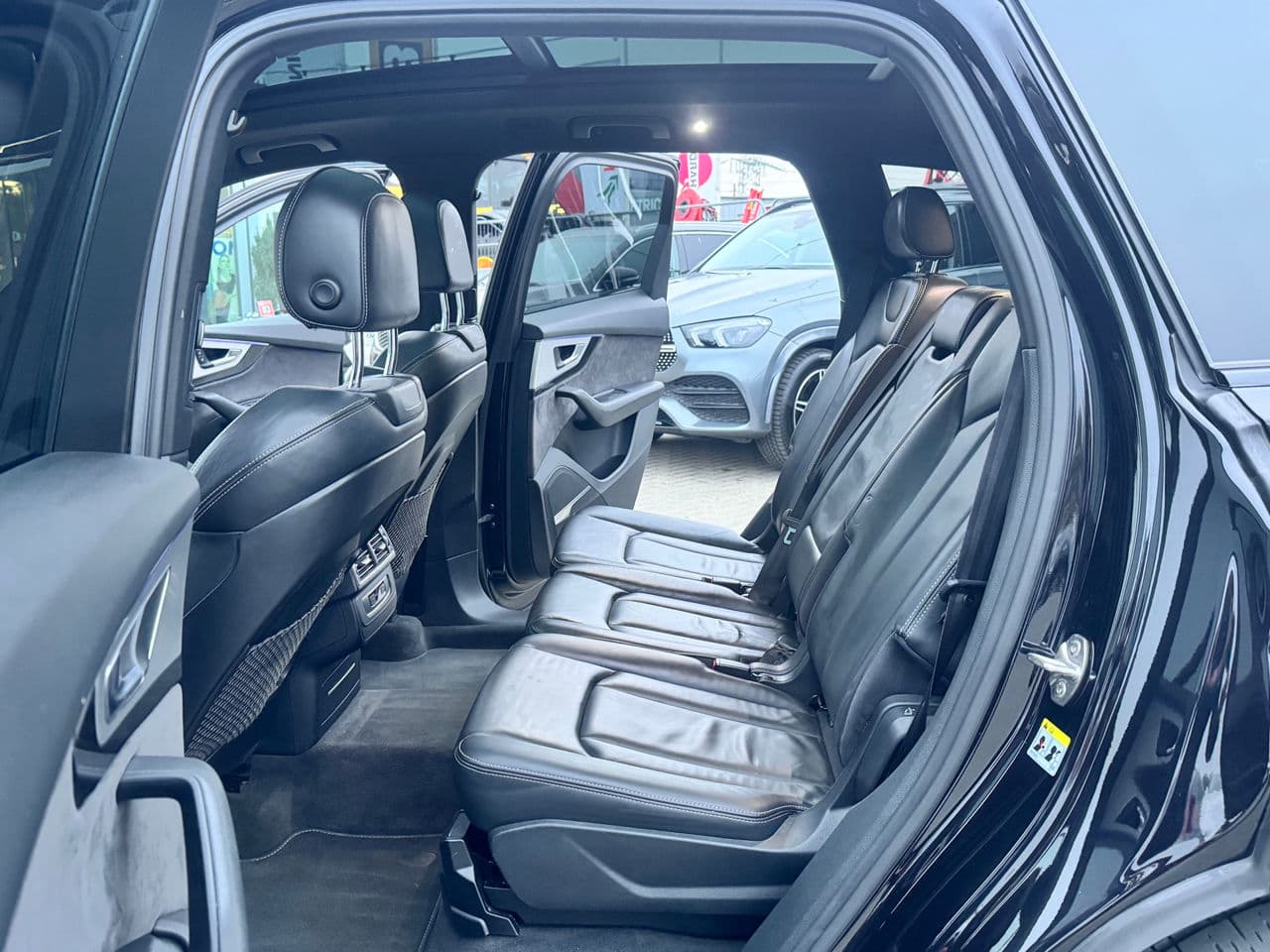 Audi Q7 E-Tron 2016 — Миниатюра 13