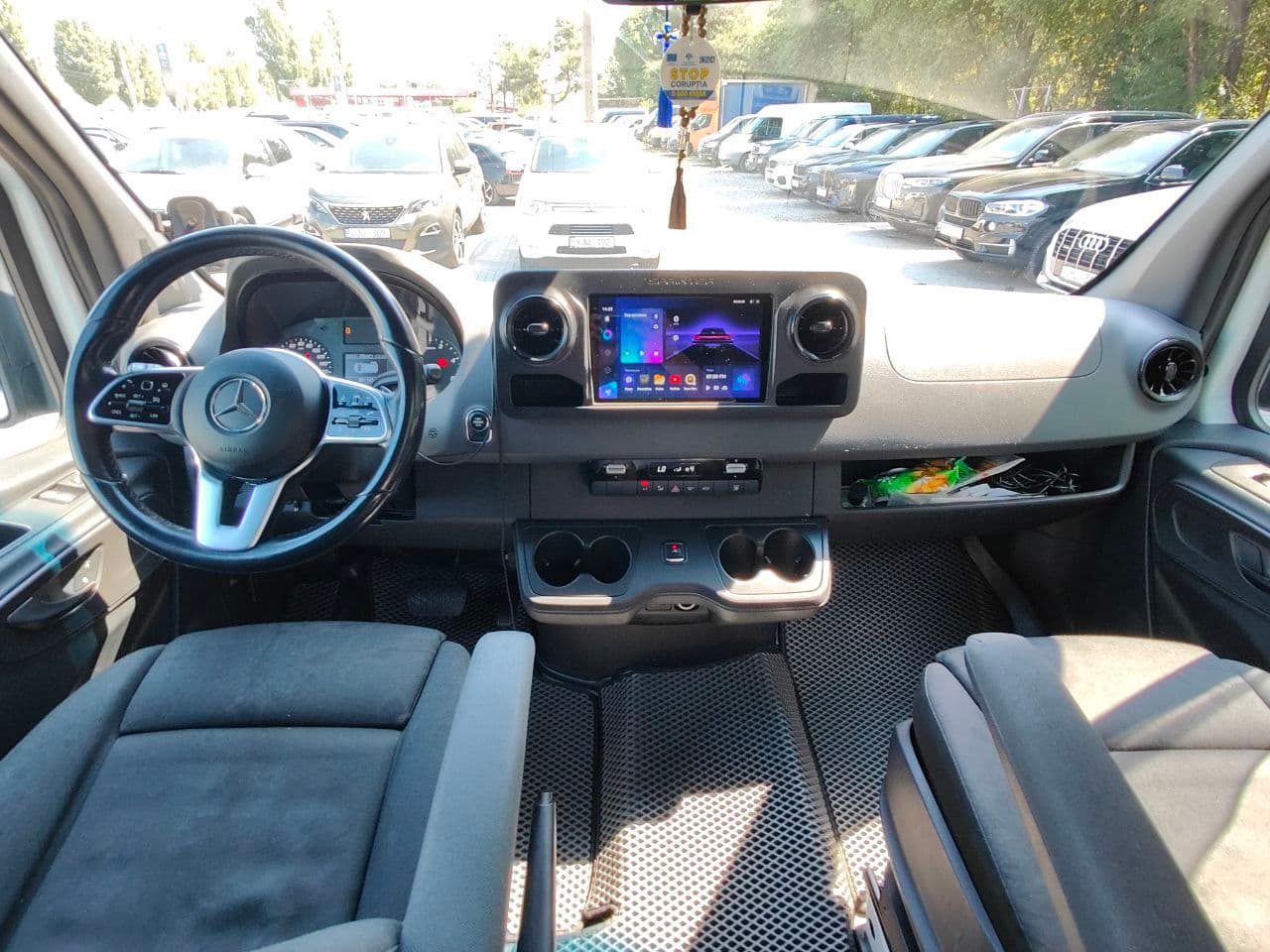 Mercedes Sprinter 2020 — Миниатюра 9