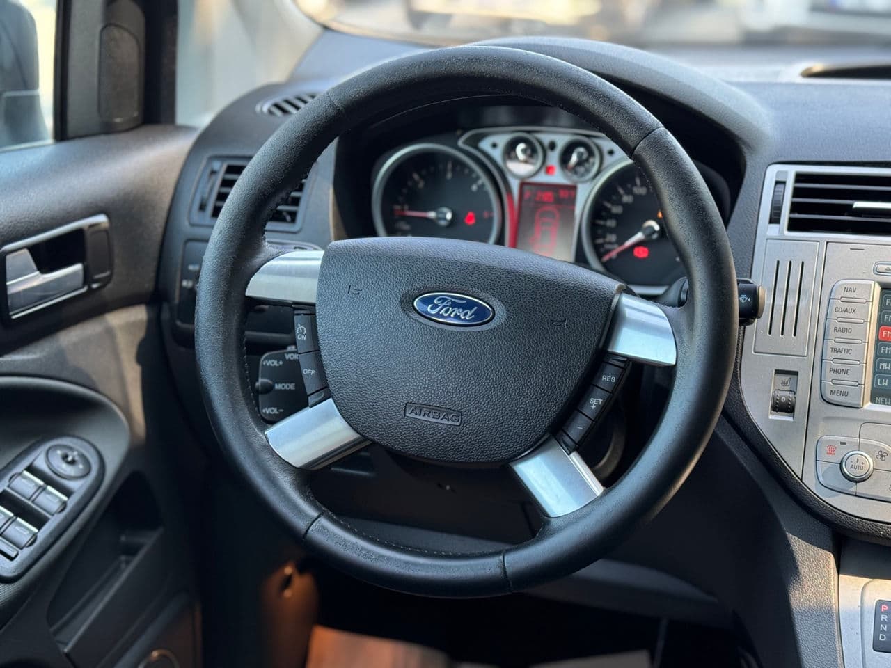 Ford Kuga 2011 — Миниатюра 12