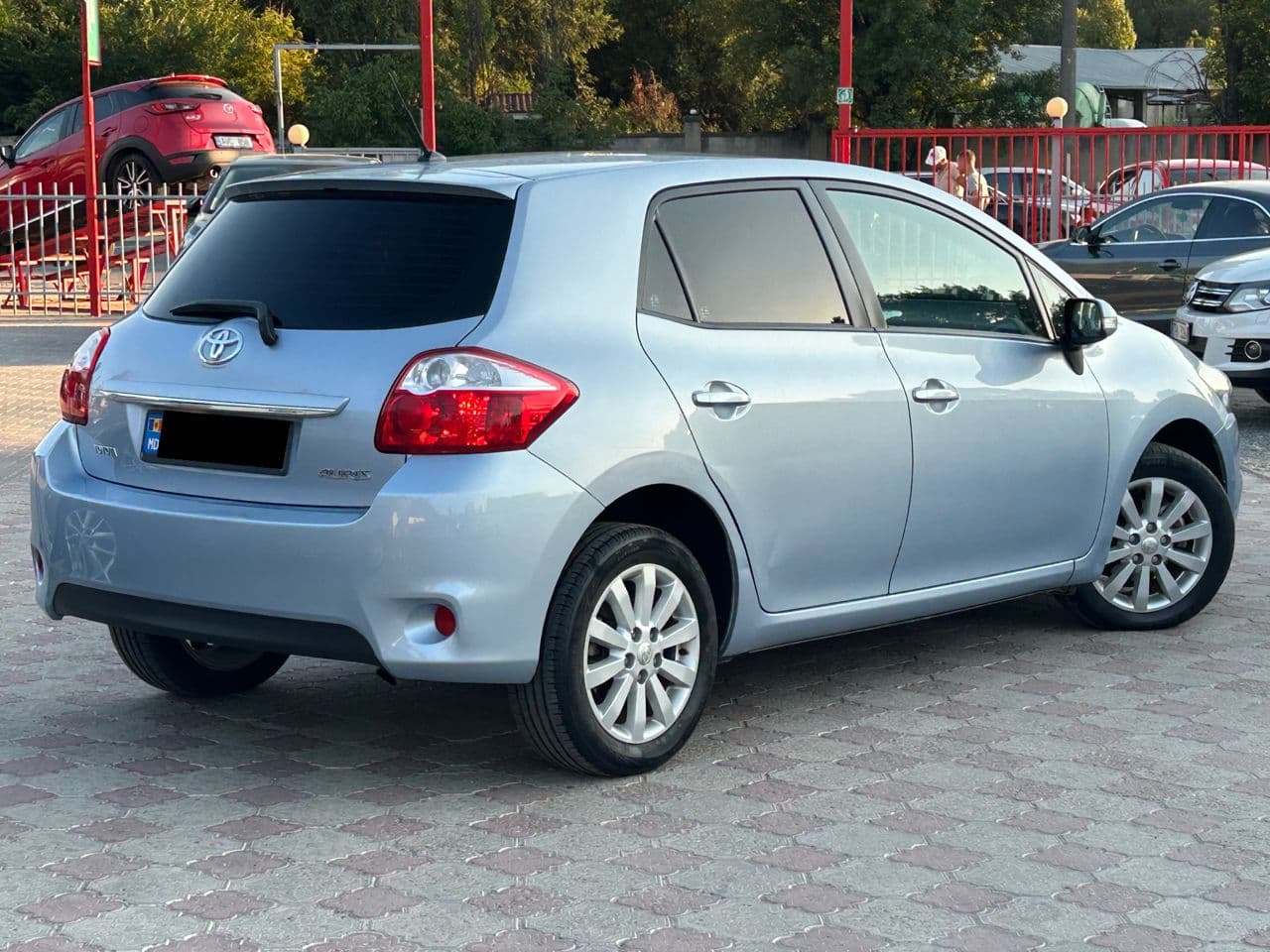 Toyota Auris 2011 — Миниатюра 4