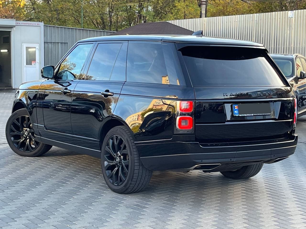 Land Rover Range Rover Vogue 2018 — Миниатюра 2