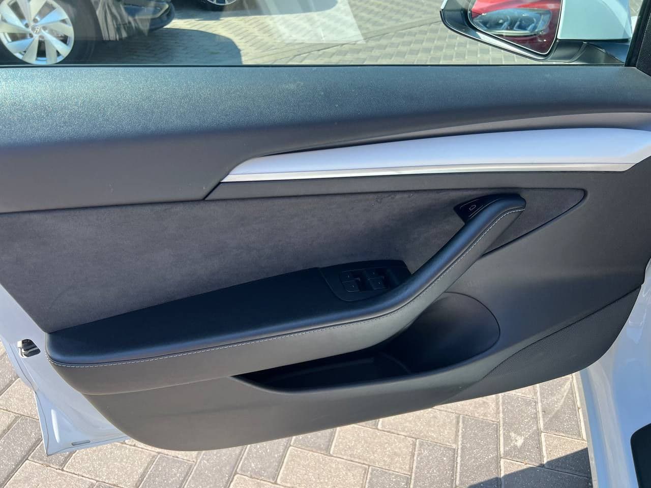 Tesla Model 3 2021 — Миниатюра 5