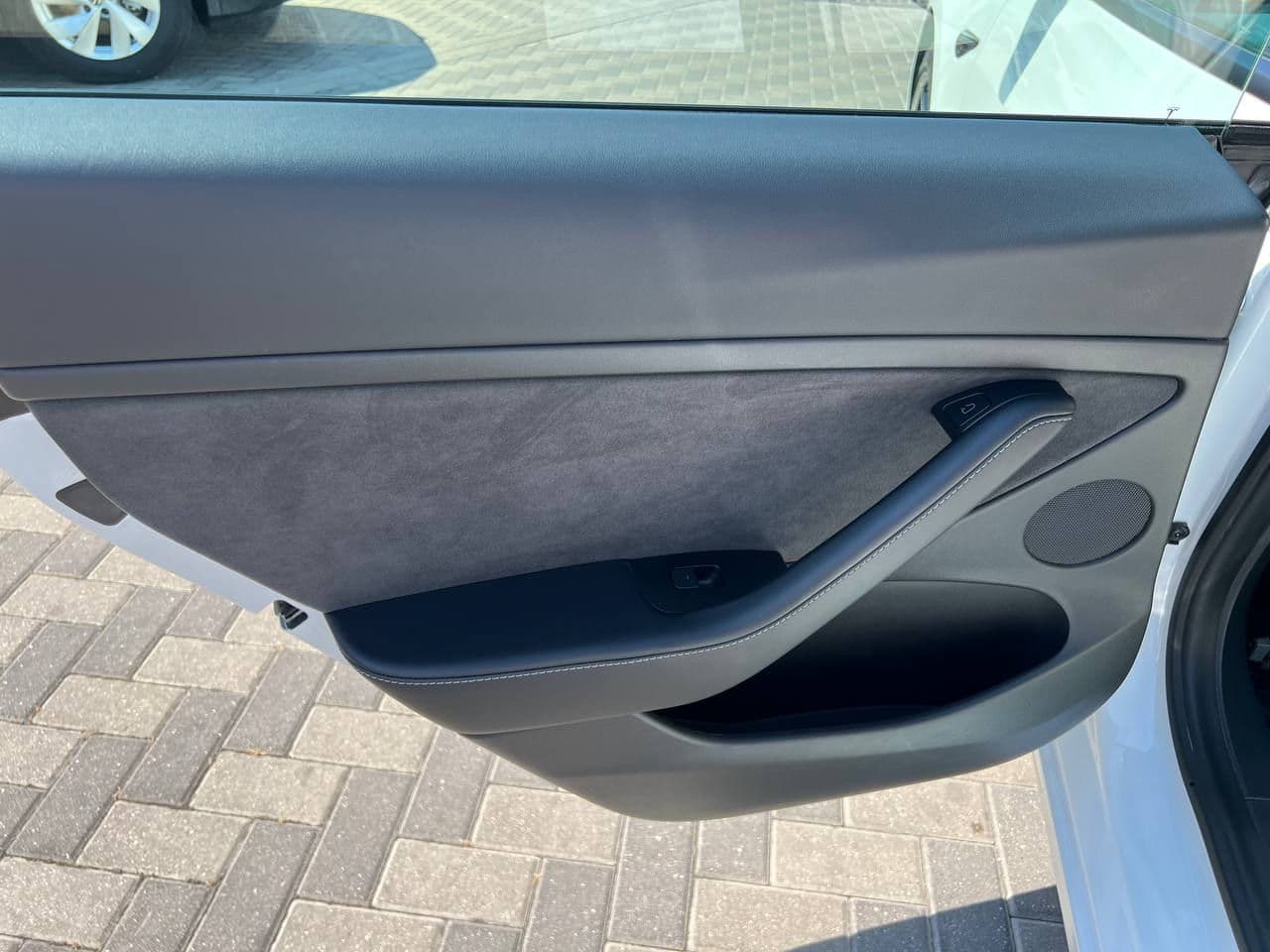 Tesla Model 3 2021 — Миниатюра 15