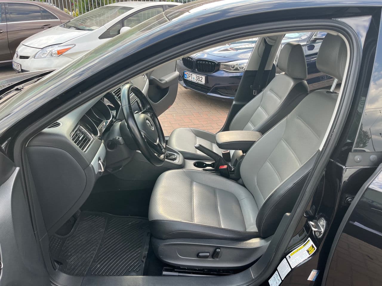 Volkswagen Jetta 2016 — Миниатюра 8