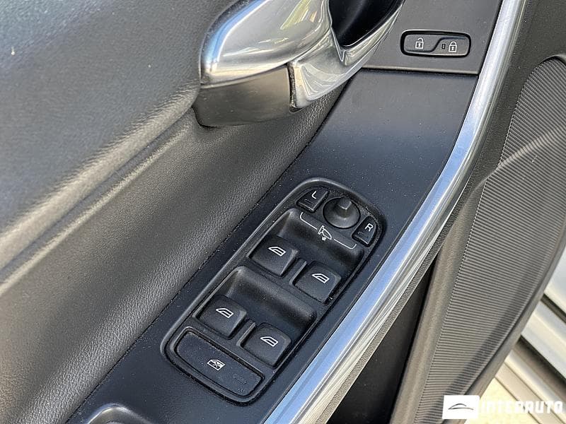 Volvo V 60 2015 — Миниатюра 16
