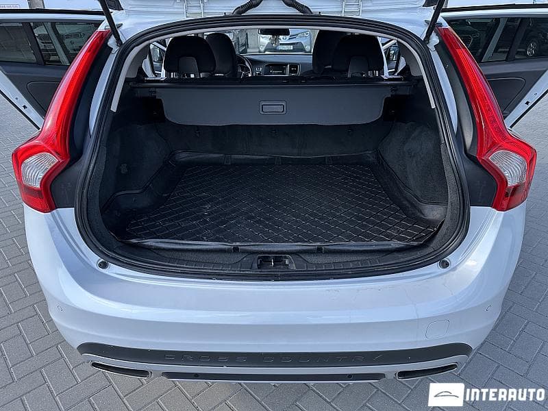 Volvo V 60 2015 — Миниатюра 18