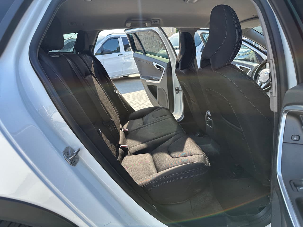 Volvo V 60 2015 — Миниатюра 13