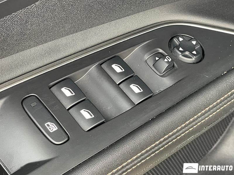 Peugeot 5008 2018 — Миниатюра 7