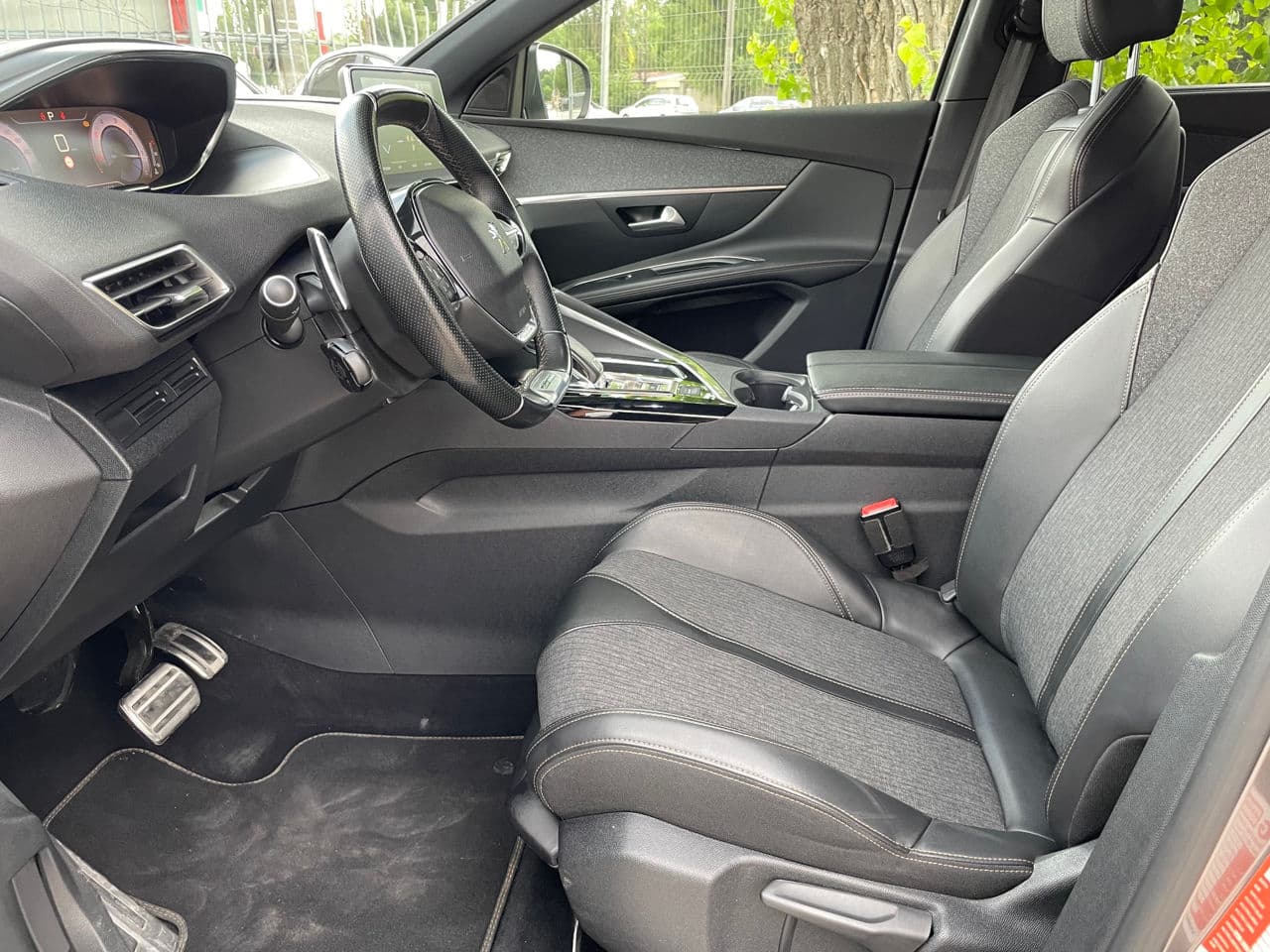 Peugeot 5008 2018 — Миниатюра 6