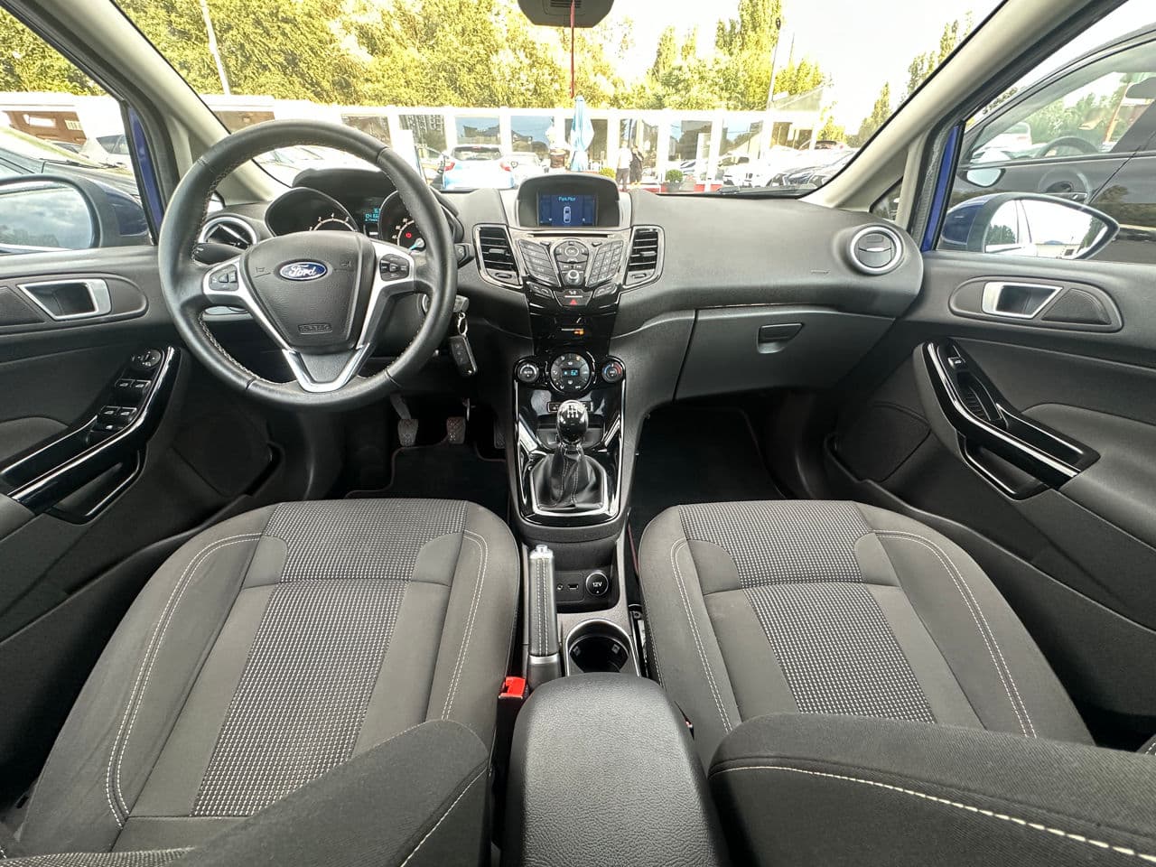 Ford Fiesta 2015 — Миниатюра 7