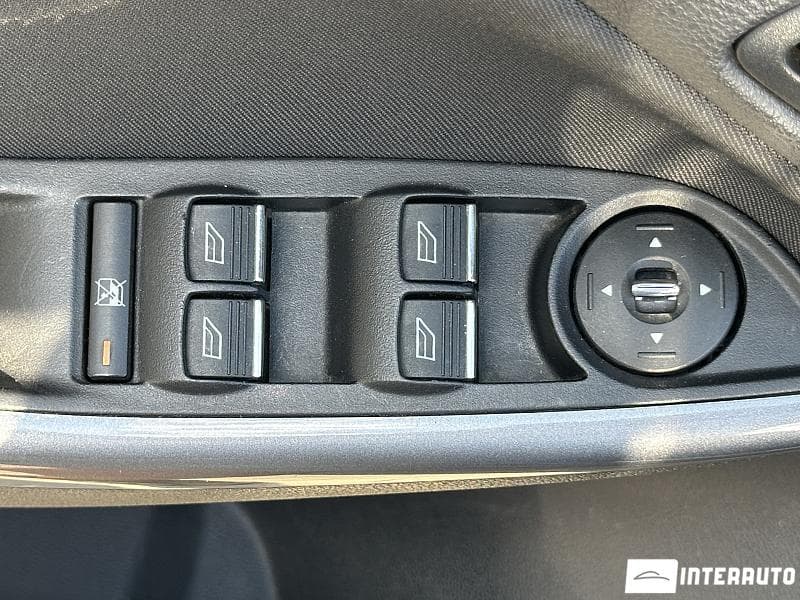 Ford Focus 2011 — Миниатюра 17