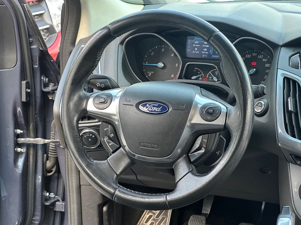 Ford Focus 2011 — Миниатюра 7