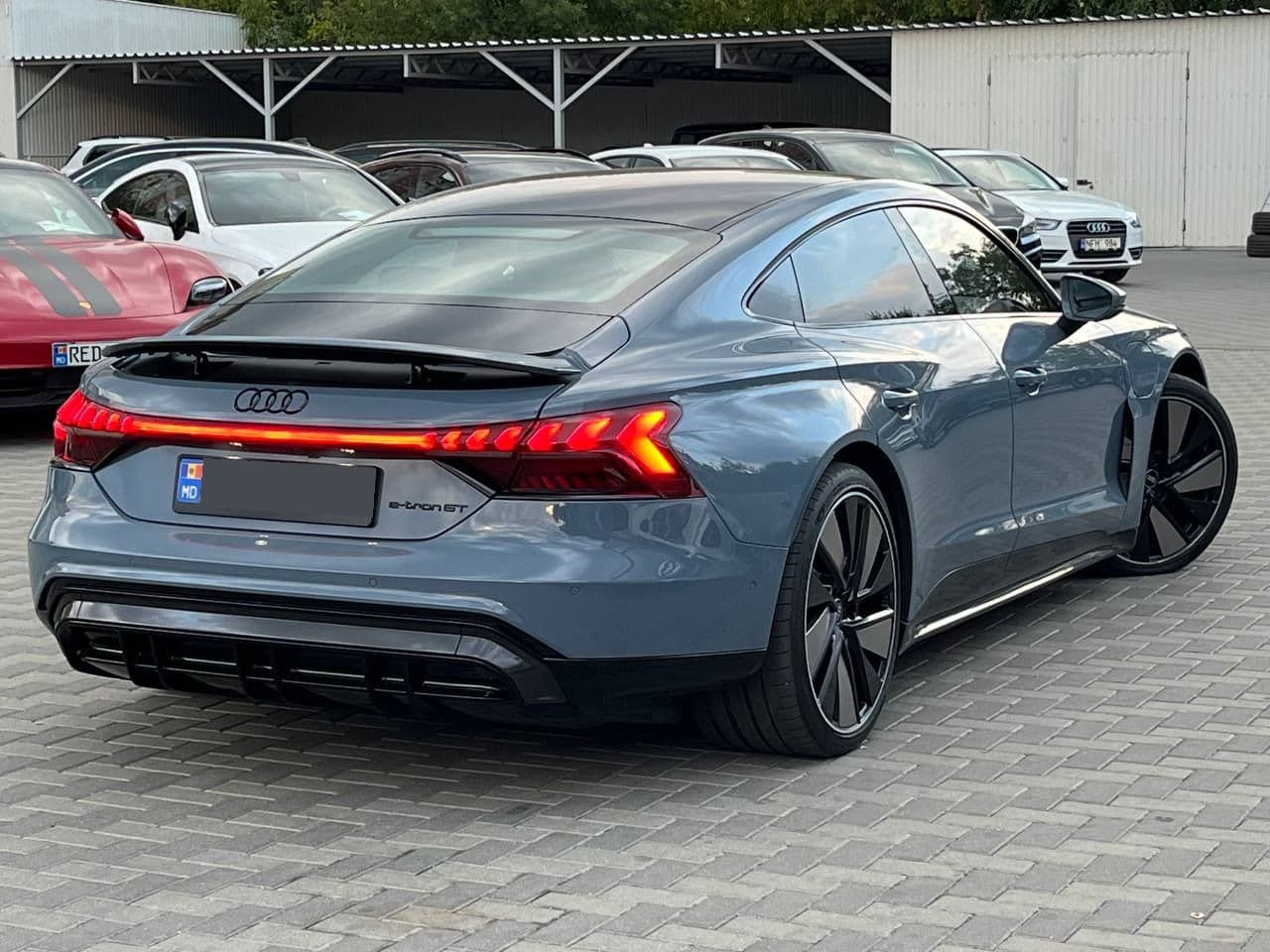 Audi E-tron GT 2022 — Миниатюра 2