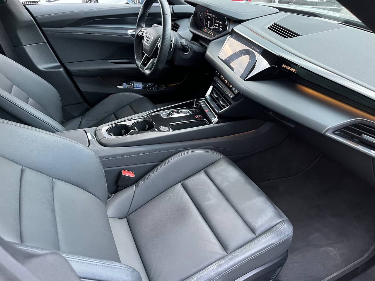 Audi E-tron GT 2022 — Миниатюра 8
