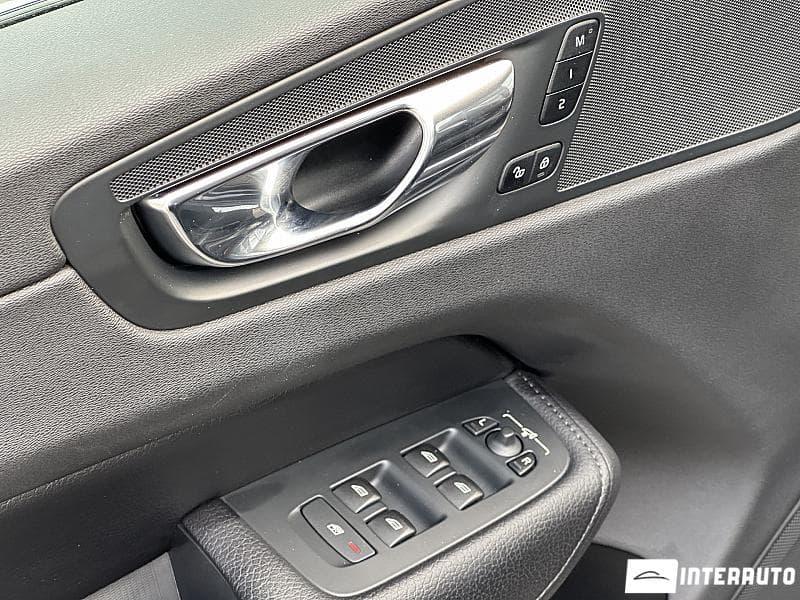 Volvo XC 60 2019 — Миниатюра 18