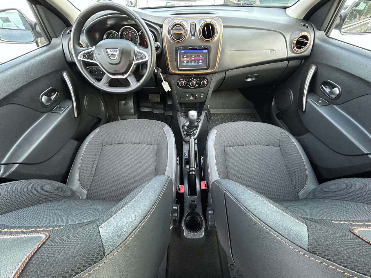 Dacia Logan MCV Stepway 2018 — Миниатюра 7