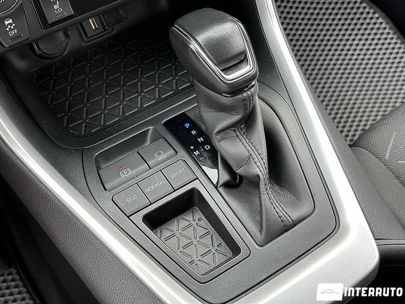 Toyota Rav-4 2022 — Миниатюра 11