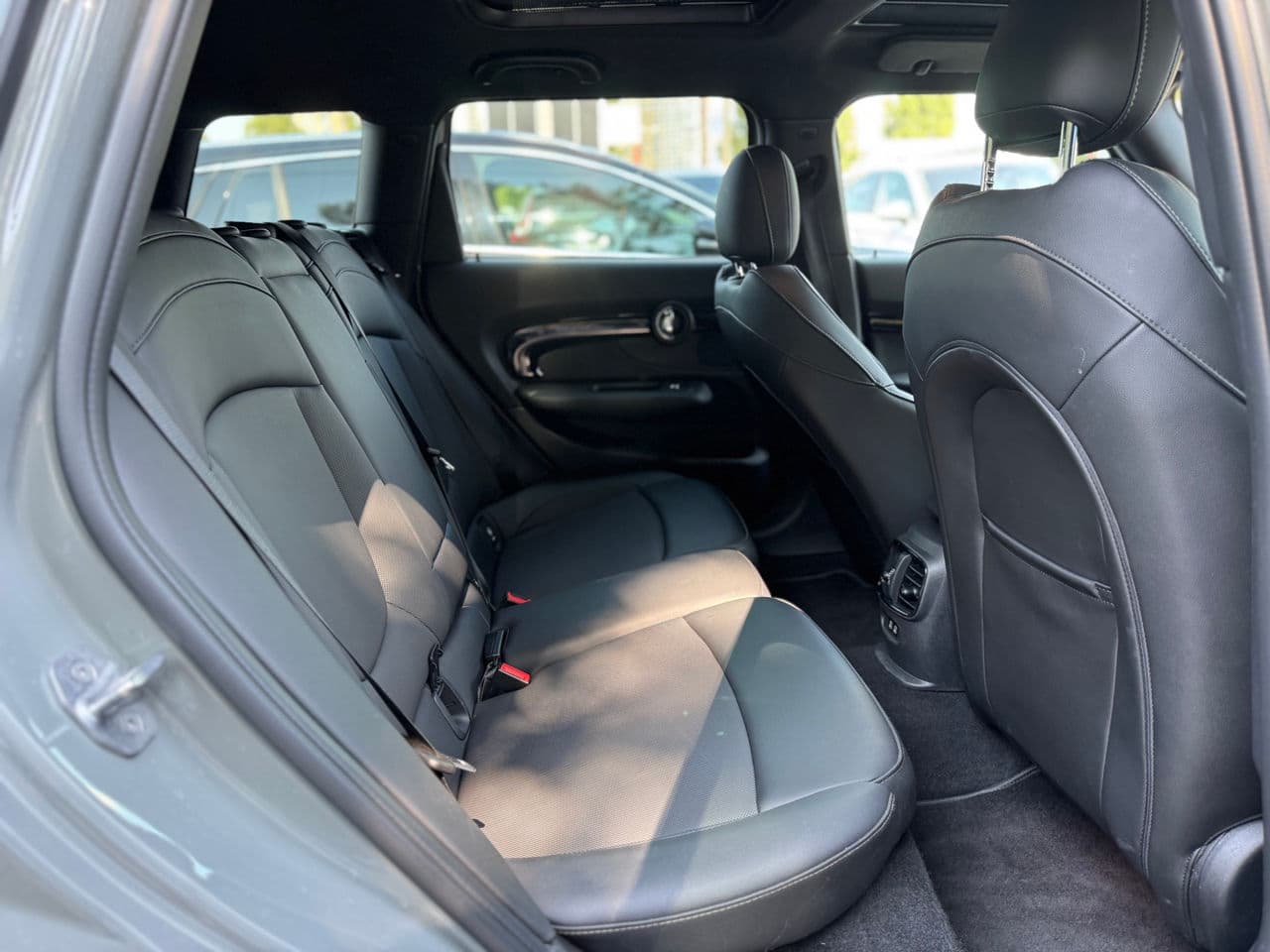 Mini Clubman Cooper S 2021 — Миниатюра 17