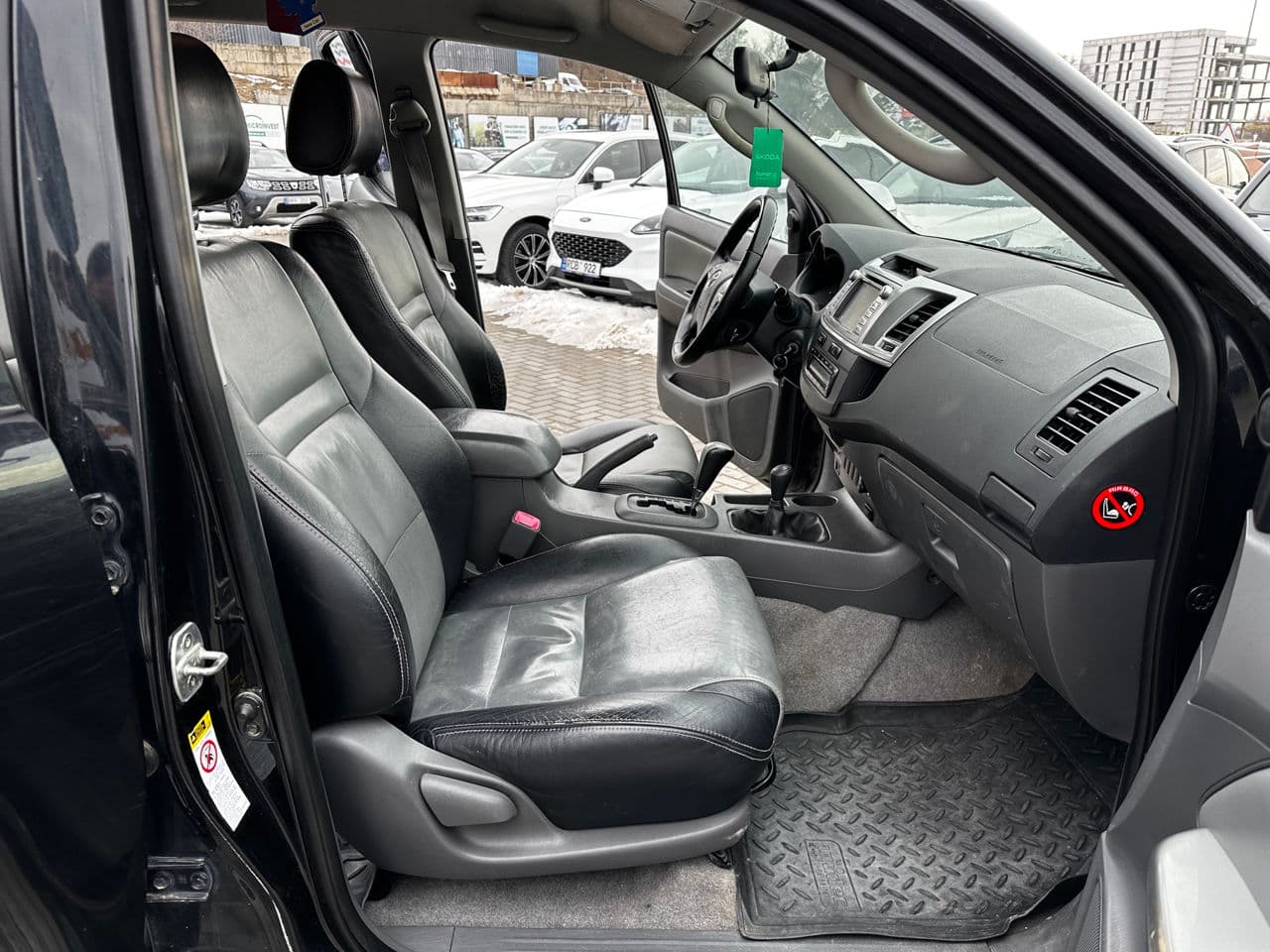 Toyota Hilux 2013 — Миниатюра 15