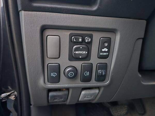 2013 Toyota Hilux — Miniatură 14