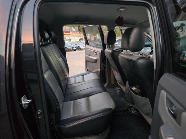 2013 Toyota Hilux — Miniatură 16