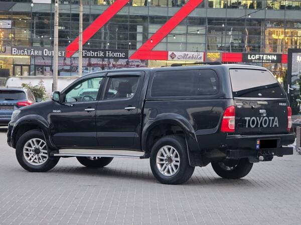 2013 Toyota Hilux — Miniatură 3
