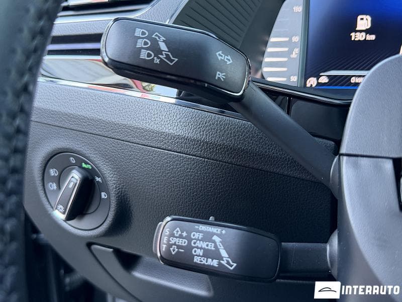 2022 Skoda Superb — Miniatură 11