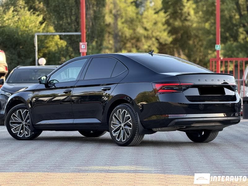 2022 Skoda Superb — Miniatură 3
