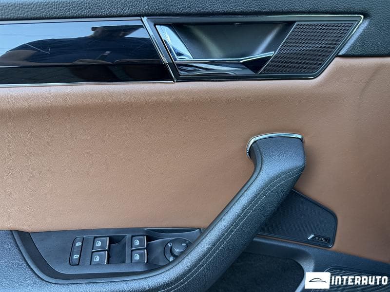 2022 Skoda Superb — Miniatură 8