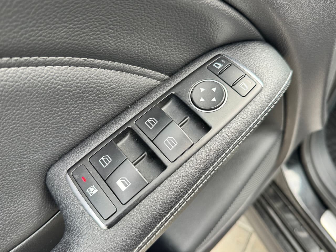 Mercedes B 200 2014 — Миниатюра 14