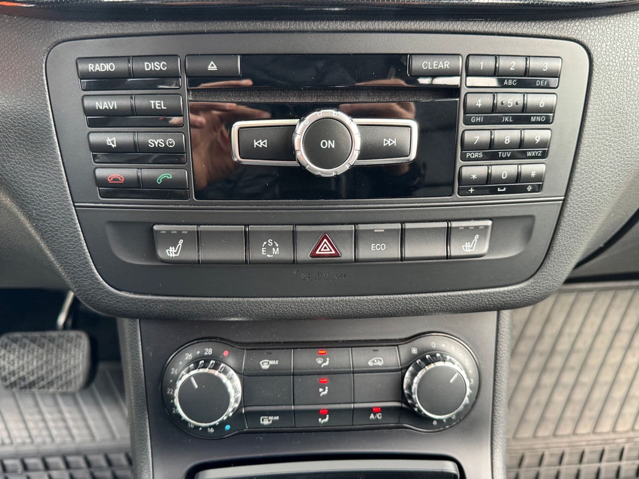 Mercedes B 200 2014 — Миниатюра 10