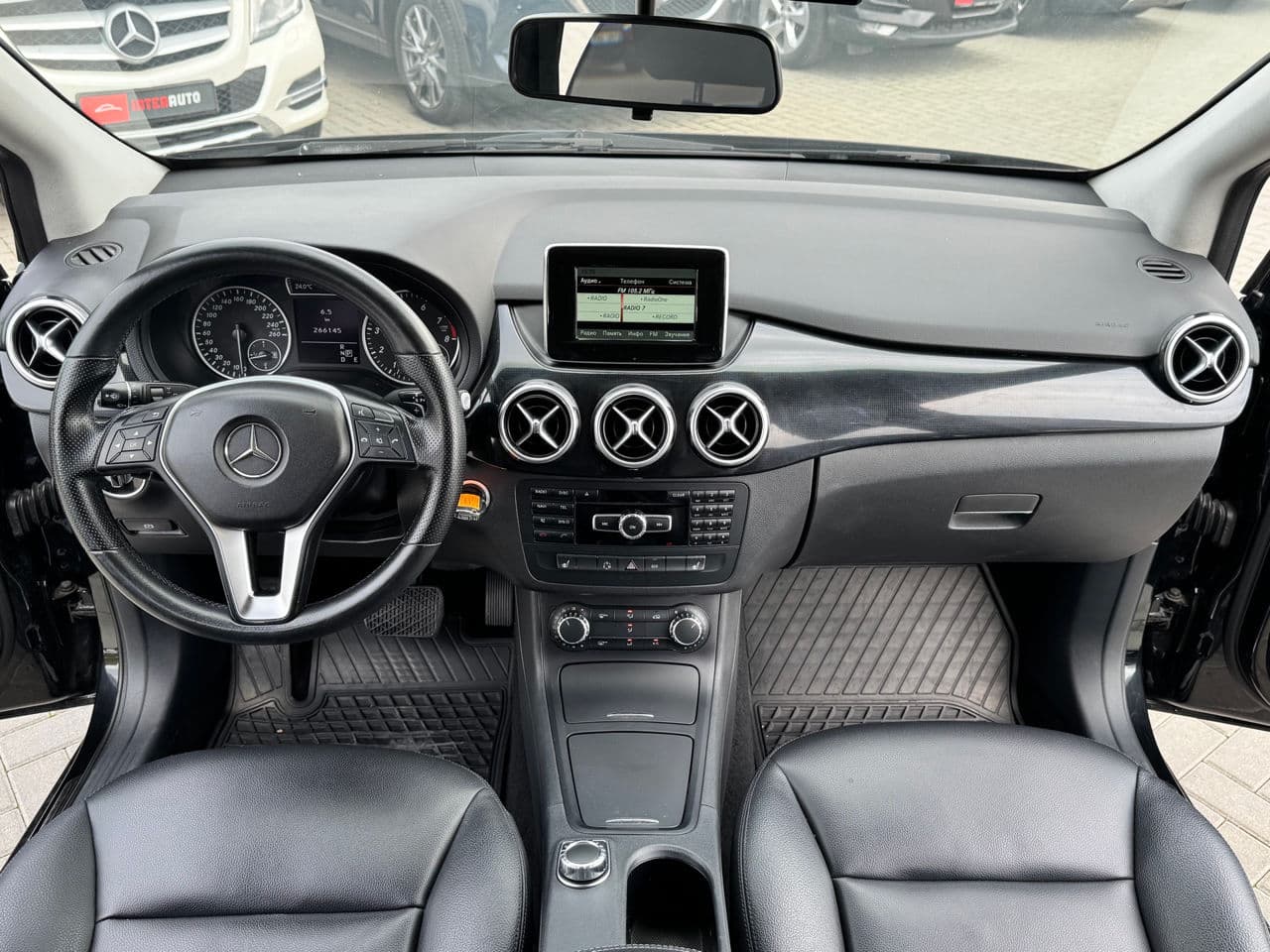 Mercedes B 200 2014 — Миниатюра 6