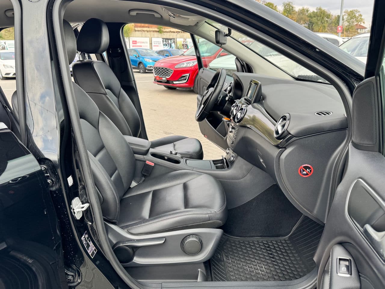 Mercedes B 200 2014 — Миниатюра 13