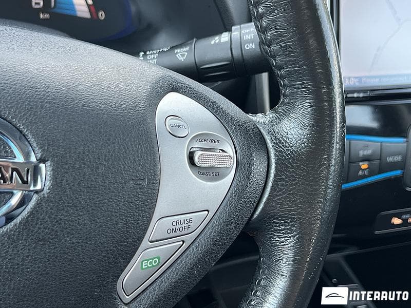 Nissan Leaf 2014 — Миниатюра 11