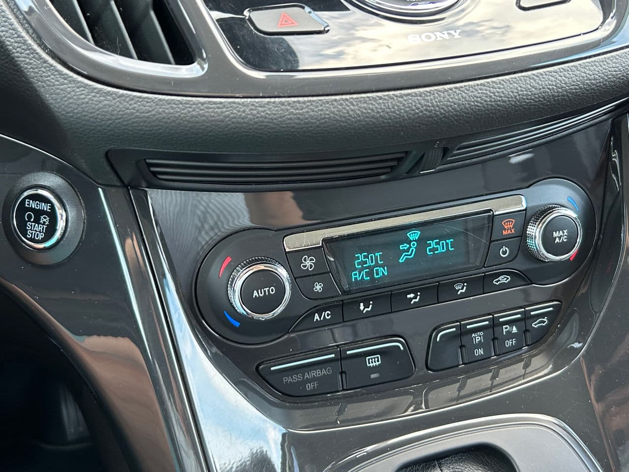 Ford Escape 2014 — Миниатюра 15