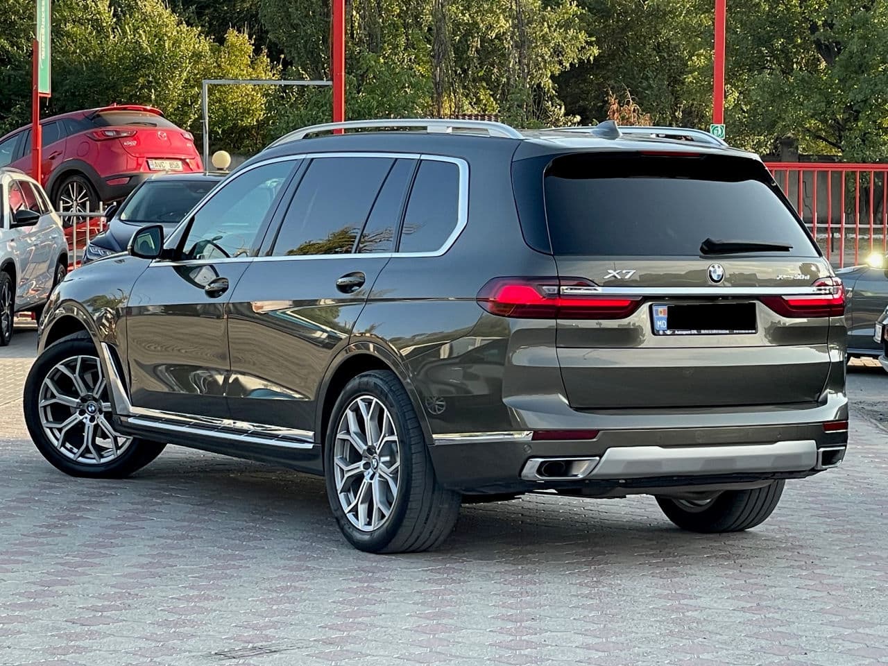 2020 BMW X7 3.0d — Miniatură 2