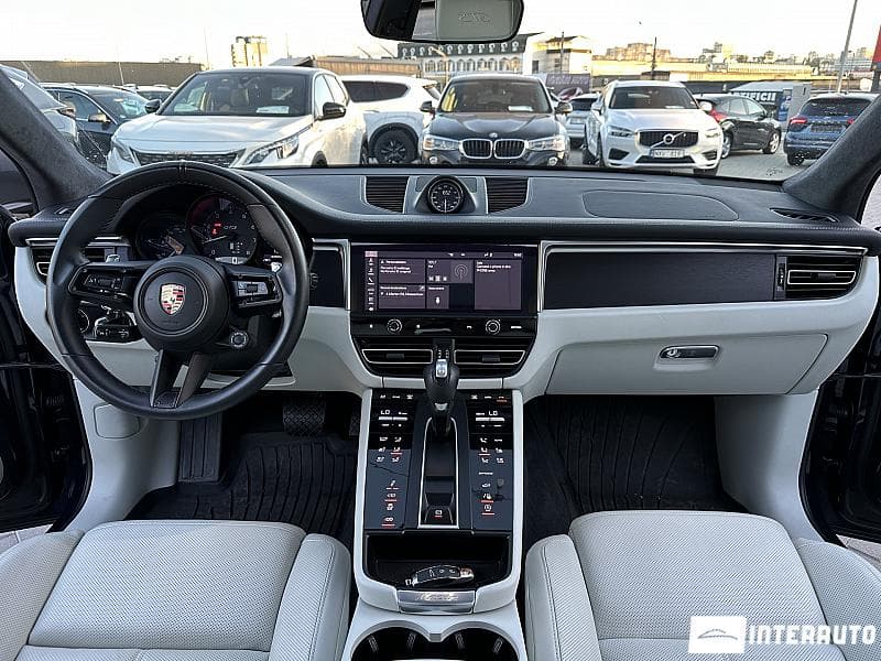 Porsche Macan GTS 2023 — Миниатюра 6