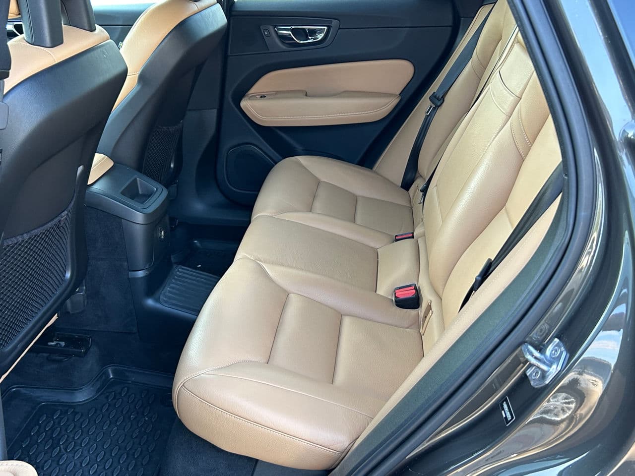 Volvo XC 60 2018 — Миниатюра 19