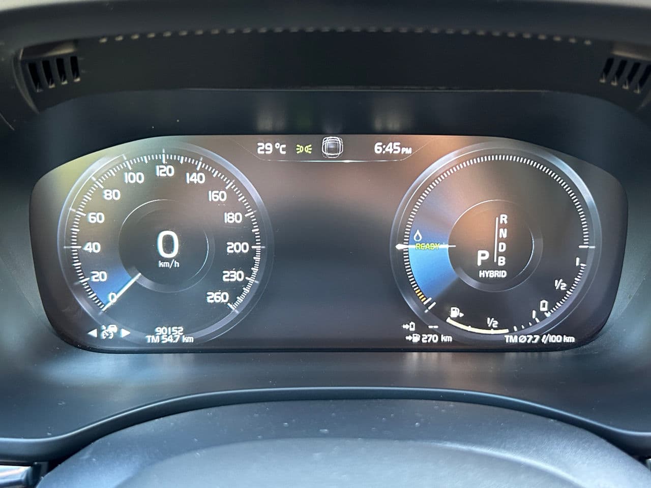 Volvo XC 60 2018 — Миниатюра 11