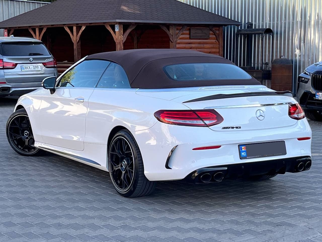 Mercedes C 300 2018 — Миниатюра 4