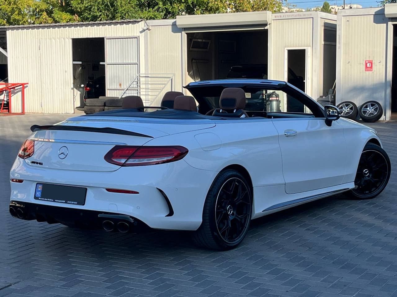 Mercedes C 300 2018 — Миниатюра 2