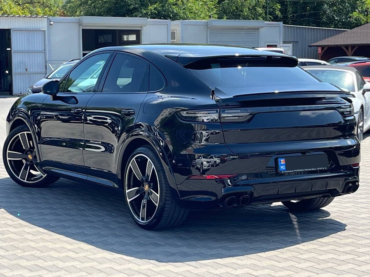 Porsche Cayenne E-Hybrid Coupe 2022 — Миниатюра 2