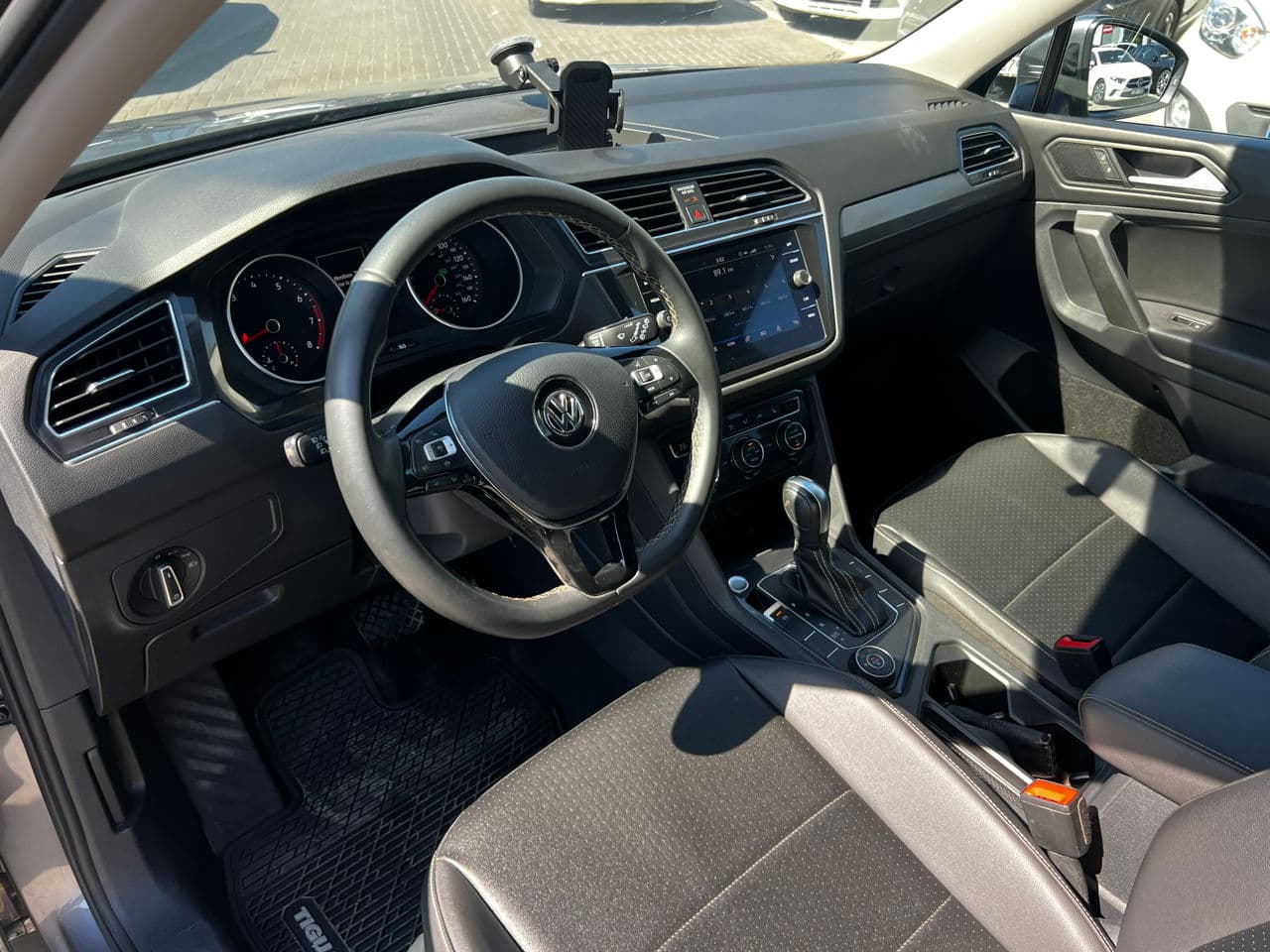 Volkswagen Tiguan 2021 — Миниатюра 7