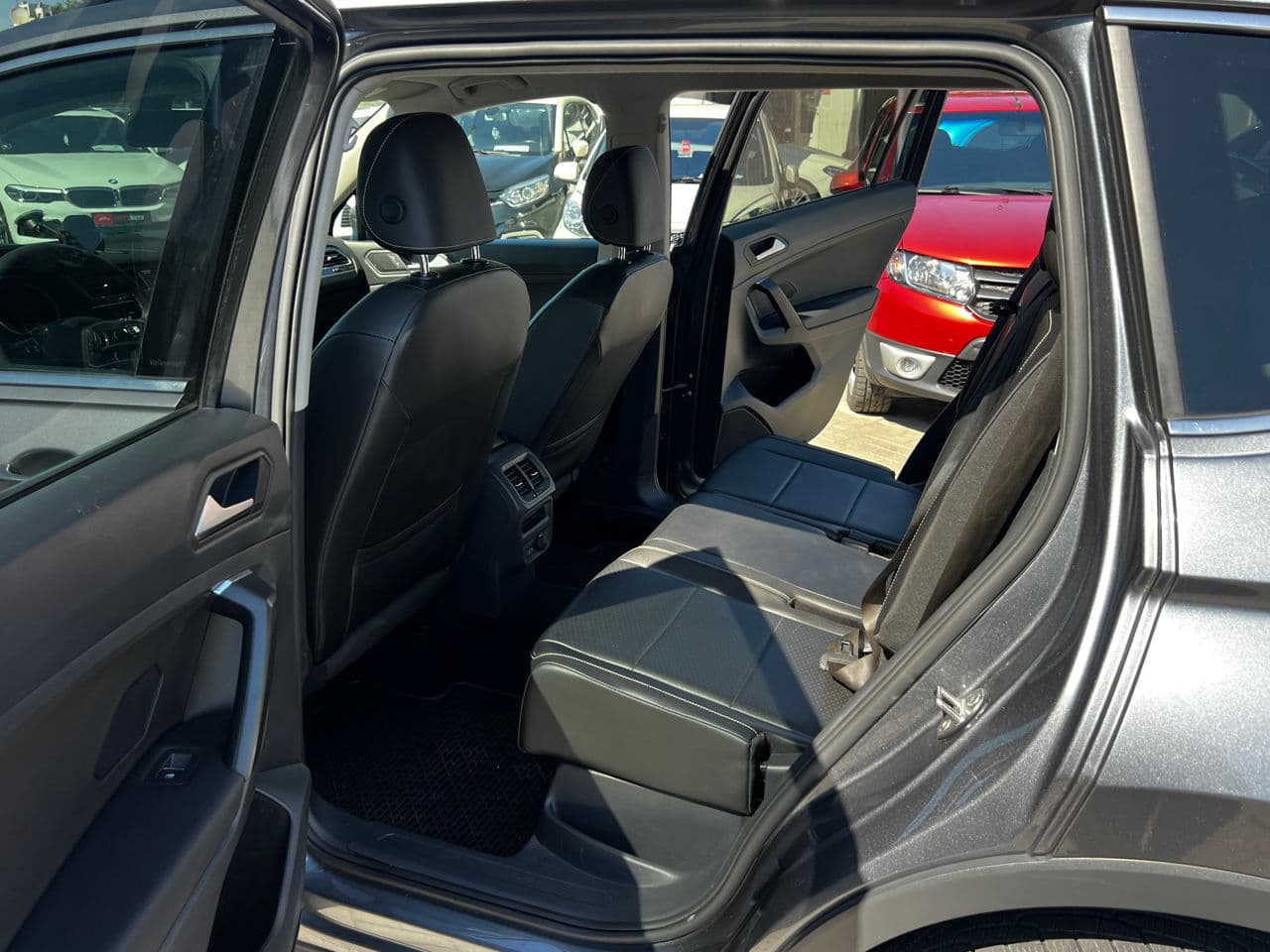Volkswagen Tiguan 2021 — Миниатюра 17