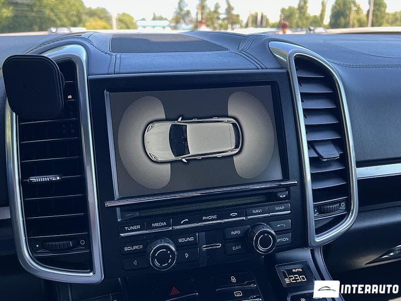 Porsche Cayenne 2012 — Миниатюра 11