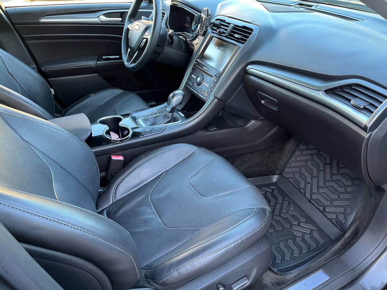 Ford Fusion 2015 — Миниатюра 13