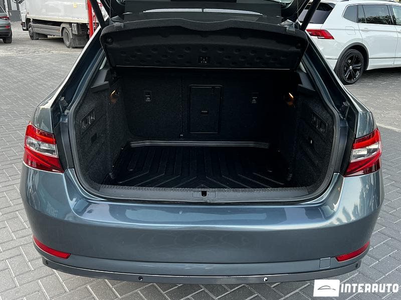Skoda Superb 2017 — Миниатюра 18