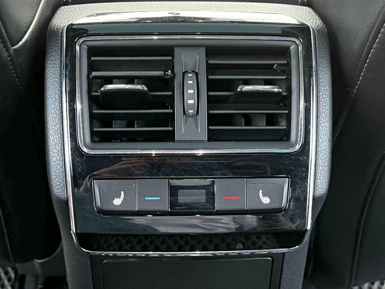 Skoda Superb 2017 — Миниатюра 16