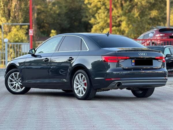 2017 Audi A4 — Miniatură 3